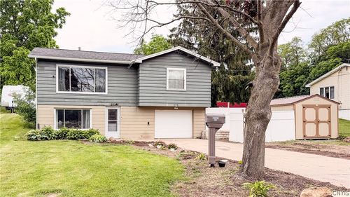 123 Lawrence St, Oswego, NY, 13126-3448 | Card Image