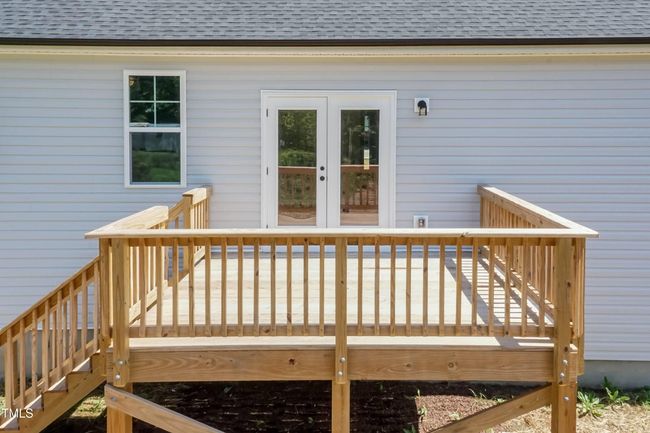 Deck 02 | Image 18