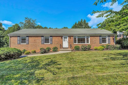 4212 Woodridge Dr, Roanoke, VA, 24018-4719 | Card Image