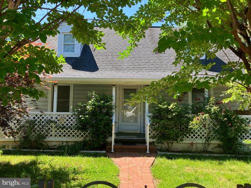 5433 Spring Rd, BLADENSBURG, MD, 20710-1570 | Card Image