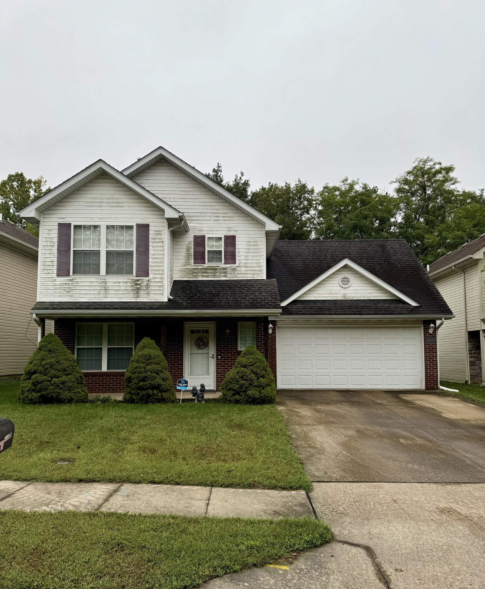 Paw Print Ln, Columbia, MO 65202