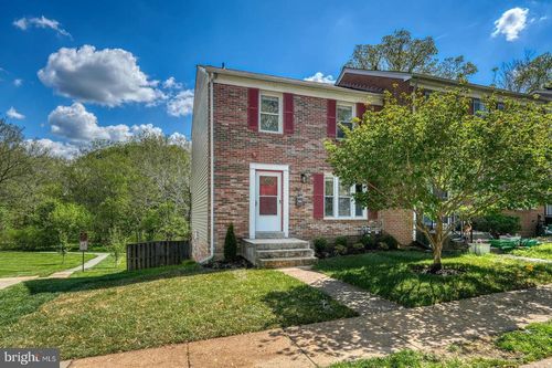 965 Paulsboro Dr, ROCKVILLE, MD, 20850-3027 | Card Image