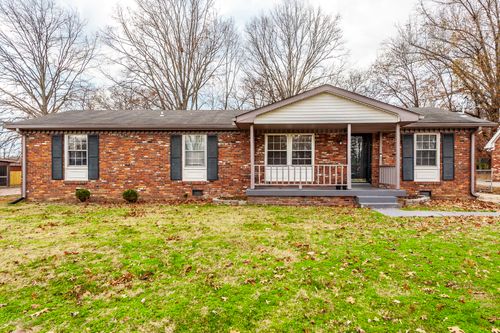 124 Anchor Dr, Hendersonville, TN, 37075-3427 | Card Image