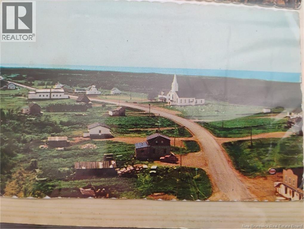 Land in Miscou 3