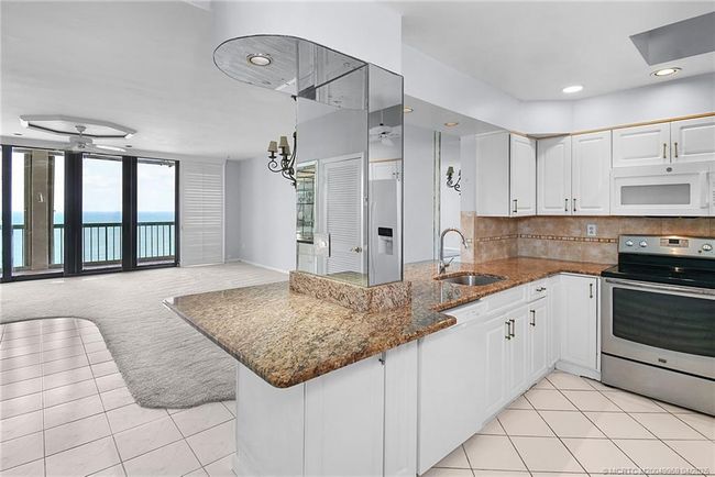 APT-1604 - 9900 S Ocean Dr, Condo with 2 bedrooms, 2 bathrooms and null parking in Jensen Beach FL | Image 14