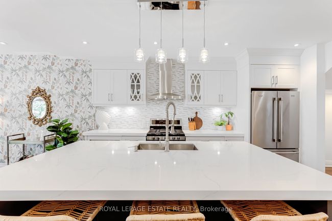 7 Delaware Ave, House attached with 5 bedrooms, 5 bathrooms and 1 parking in Toronto ON | Image 10