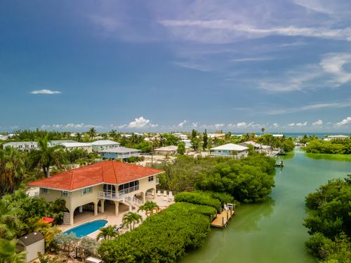 523 Avenida Primiceria, Marathon, FL, 33050-2528 | Card Image