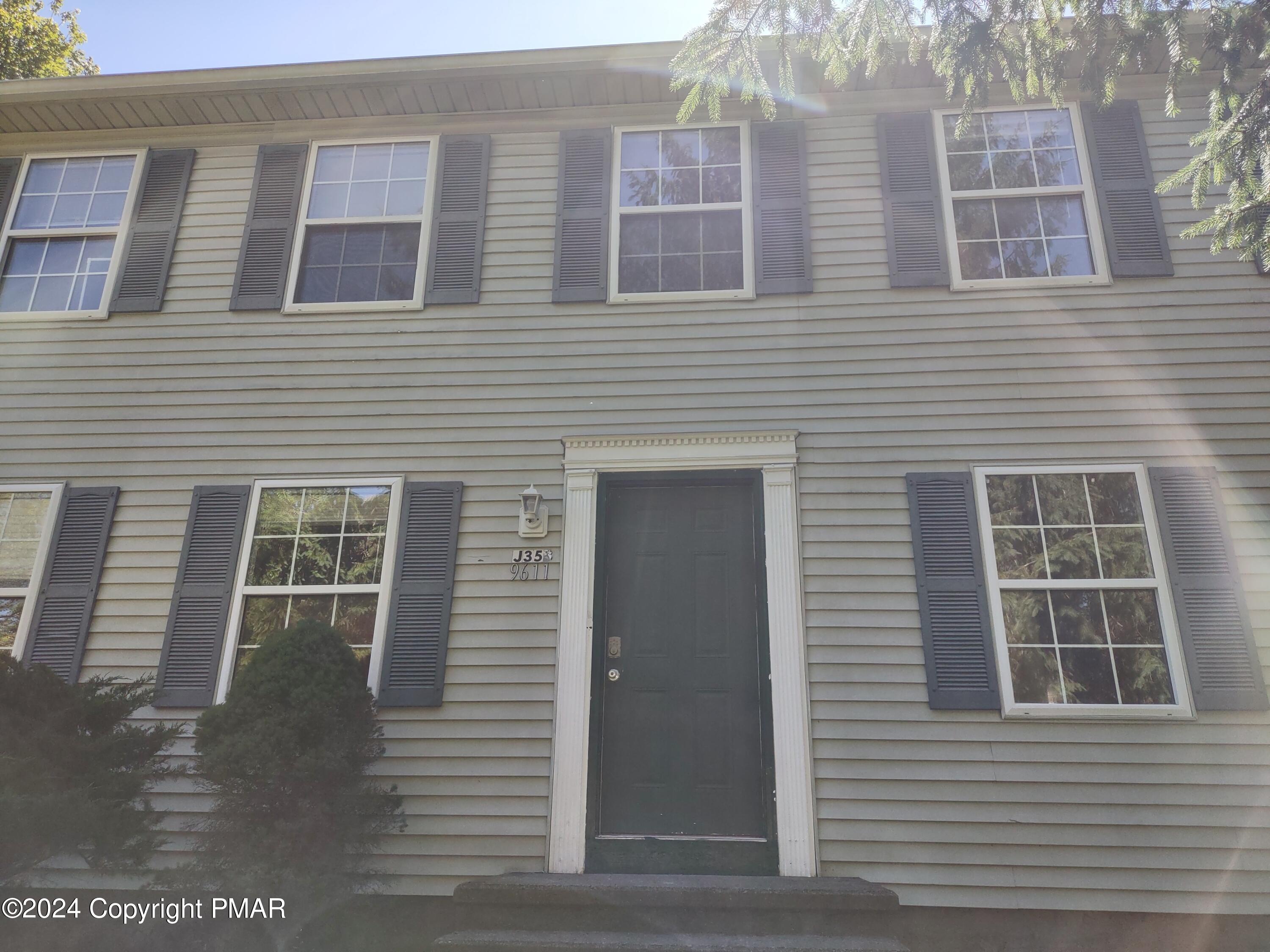 Stony Hollow Dr, Tobyhanna, PA 18466