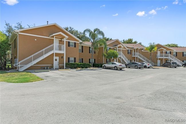 APT-101 - 4450 E Windmill Dr, Condo with 3 bedrooms, 2 bathrooms and null parking in Inverness FL | Image 29
