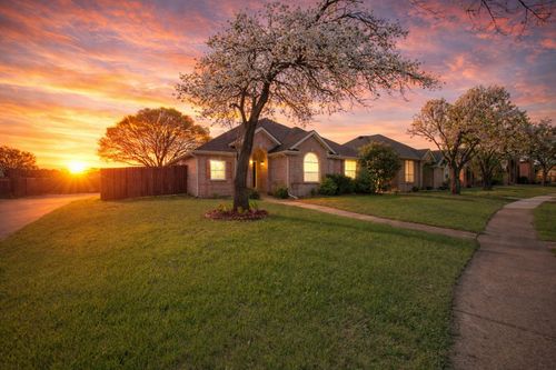 2005 Reddenson Dr, Carrollton, TX, 75010-3210 | Card Image
