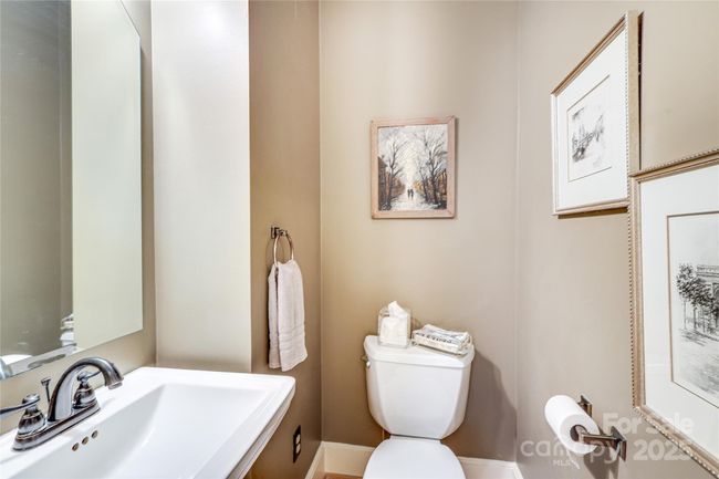 1021 Isleworth Ave, House other with 4 bedrooms, 4 bathrooms and null parking in Charlotte NC | Image 17