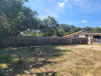 10900 2nd Street, House other with 2 bedrooms, 1 bathrooms and 2 parking in Jonestown TX | Image 1