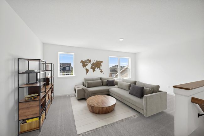 Upstairs large loft | Image 8