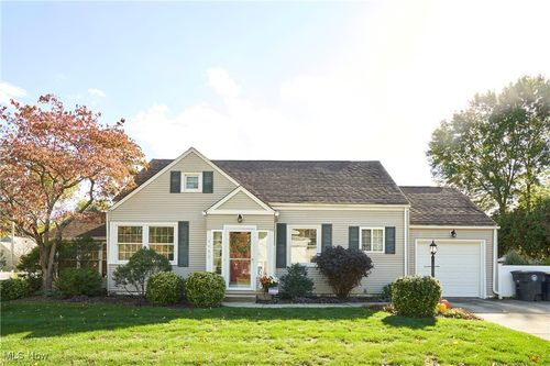 1450 Edgemoor Ave, Akron, OH, 44313-7414 | Card Image