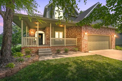 217 Chaparral Ct, Andover, KS, 67002-9060 | Card Image