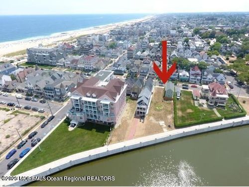 25 Seaview Ave, Ocean Grove, NJ, 07756-1655 | Card Image