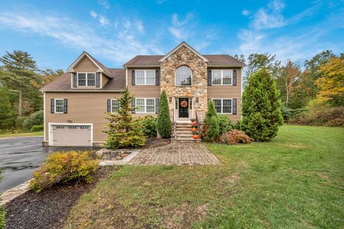 7 Coopers Grove Rd, Kingston, NH, 03848-3339 | Card Image