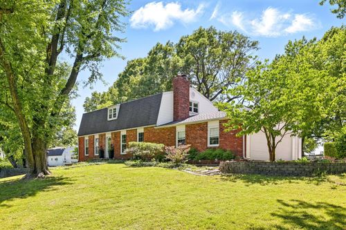 1306 Marion Dr, Neosho, MO, 64850-6878 | Card Image