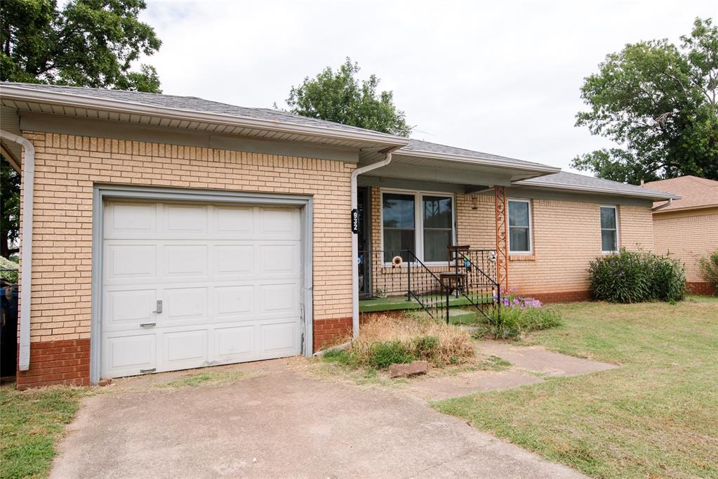 Cherokee Pl, Lindsay, OK 73052