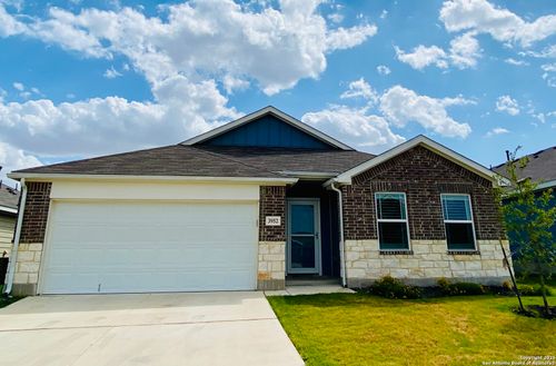 3952 Legend Mdws, New Braunfels, TX, 78130-7418 | Card Image