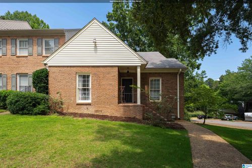 4662 Round Forest Dr, Birmingham, AL, 35213-1832 | Card Image