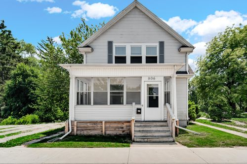 806 1st St, La Porte, IN, 46350 | Card Image