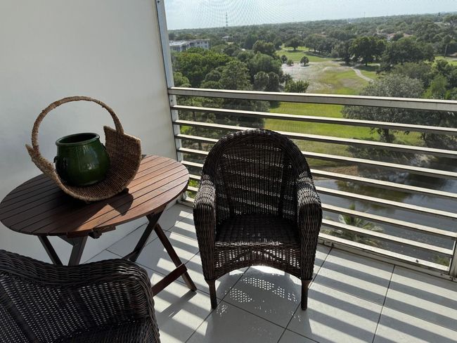 APT-907 - 3499 Oaks Way, Condo with 2 bedrooms, 2 bathrooms and null parking in Pompano Beach FL | Image 41
