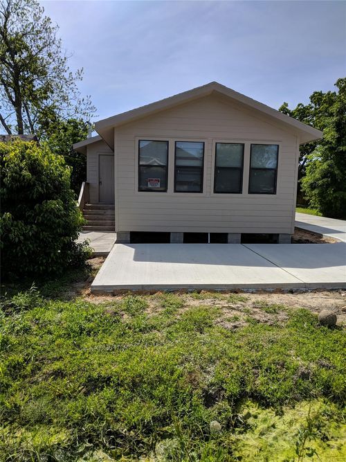 8412 Cannon St, Houston, TX, 77051-1117 | Card Image