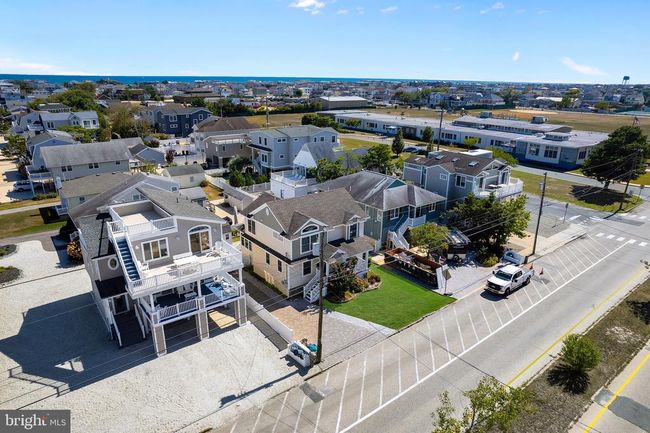 106 S Barnegat Ave, House other with 5 bedrooms, 2 bathrooms and null parking in Surf City NJ | Image 57