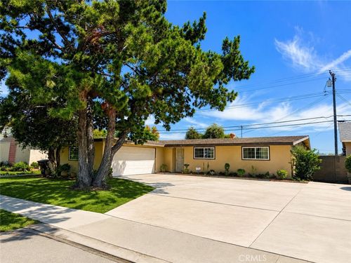 13342 Greentree Ave, Garden Grove, CA, 92840-4614 | Card Image