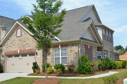 452-1558 Oakbluffs Dr, Colfax, NC, 27235-9862 | Card Image