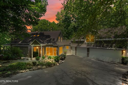 105 Timberline Dr, Kingston, TN, 37763-6437 | Card Image