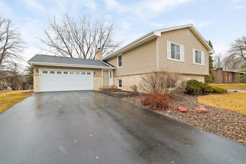 9200 67th Ave N, Brooklyn Park, MN, 55428-1880 | Card Image