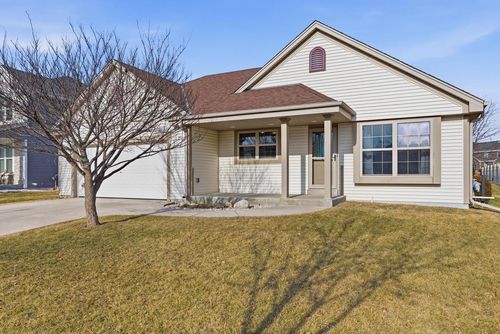 114 Rushmore Lane, Hartford, WI, 53027 | Card Image