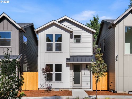 3260 Se 115th Ave, Portland, OR, 97266-1710 | Card Image