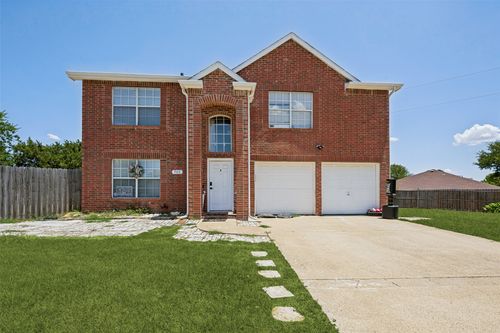 705 Bluebonnet Dr, Cedar Hill, TX, 75104-3766 | Card Image