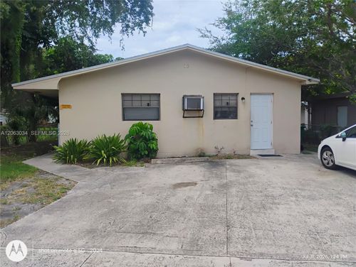 1-2-26 Sw 6th Ave, Dania Beach, FL, 33004-3213 | Card Image