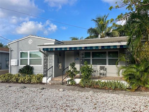 832 Ne 17th Avenue, Fort Lauderdale, FL, 33304 | Card Image