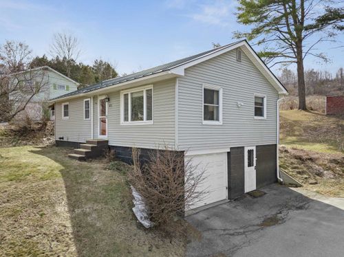 123 Berlin St, Barre, VT, 05641-5200 | Card Image