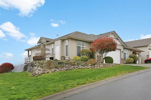 47-8590 Sunrise Dr, Chilliwack, BC, V2R3Z4 | Card Image