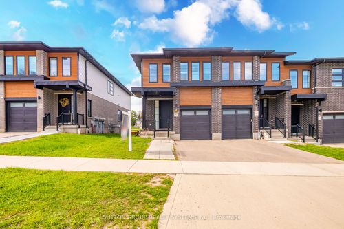 917 Robert Ferrie Dr, Kitchener, ON, N2R0P2 | Card Image