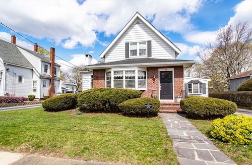 157 Warren Ave, Whitman, MA, 02382-1224 | Card Image