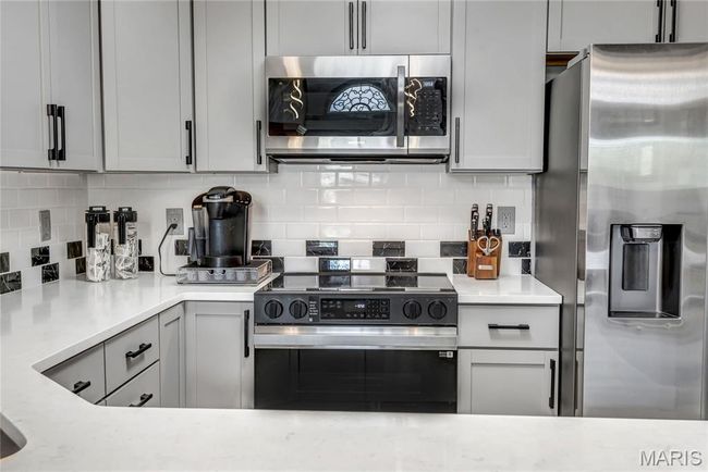 F - 225 Hemingway Ln, Condo with 2 bedrooms, 2 bathrooms and 2 parking in Weldon Spring MO | Image 13