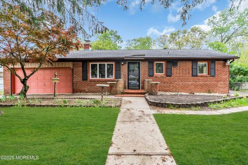 215 Sunset Ln, Howell, NJ, 07731-1922 | Card Image