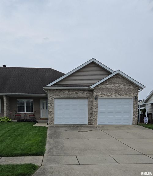 172 Possum Pass Ct, Sherman, IL, 62684-9466 | Card Image