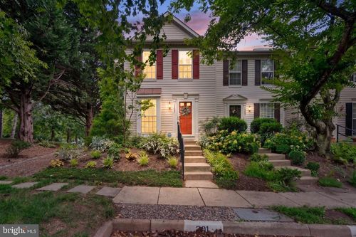 14201 Upperridge Ct, CENTREVILLE, VA, 20121-5323 | Card Image