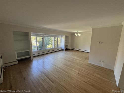 apt-4-376 Concord Pl, Bloomfield Hills, MI, 48304-1777 | Card Image