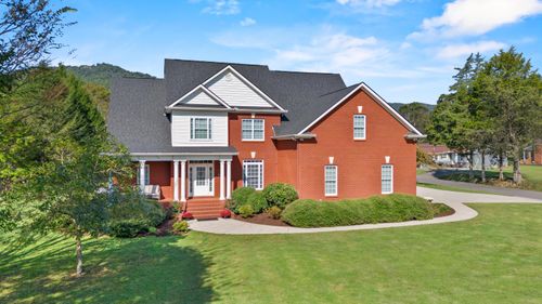 825 Dennis Ave, Jasper, TN, 37347-3004 | Card Image