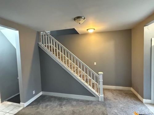 15 Forest St, River Rouge, MI, 48218-1510 | Card Image