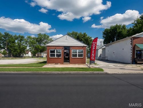 931 Neidringhaus Avenue, Granite City, IL, 62040 | Card Image